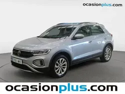 Gris plata Usado 2023 VW T-Roc Life SUV | 21.273 € (Super precio)