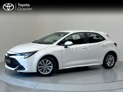 Blanco Usado 2024 Toyota Corolla Active Berlina | 24.700 € (Precio justo)