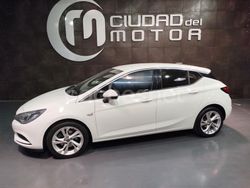Blanco Usado 2016 Opel Astra Excellence Berlina | 10.500 € (Precio justo)