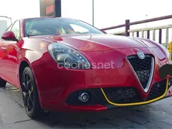 Rojo Usado 2019 Alfa Romeo Giulietta Super Utilitario | 15.750 € (Un poco caro)