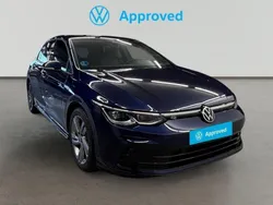 Azul Usado 2022 VW Golf VIII R-line Berlina | 31.900 € (Caro)