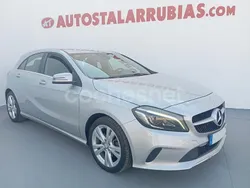 Gris / plata Usado 2019 Mercedes A200 Berlina | 18.990 € (Buen precio)
