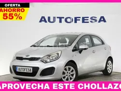 Gris / plata Usado 2013 Kia Rio Active Berlina | 7850 € (Precio justo)