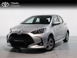 Gris / plata Usado 2024 Toyota Yaris Hybrid Active Berlina | 21.990 € (Precio justo)