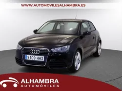 Negro Usado 2012 Audi A1 Attraction Utilitario | 9790 € (Precio justo)