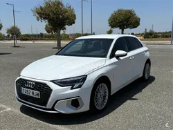 Blanco Usado 2023 Audi A3 Sportback Advanced Plus Berlina | 27.500 € (Precio justo)