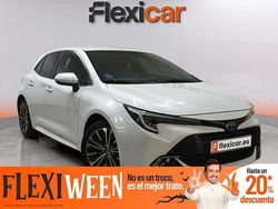 Blanco Usado 2023 Toyota Corolla Active Berlina | 25.290 € (Un poco caro)