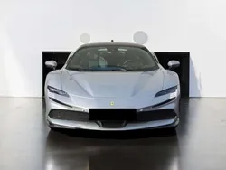 Plateado Usado 2021 Ferrari SF90 Coupe | 430.000 €