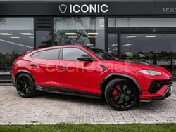 Rojo Usado 2023 Lamborghini Urus SUV | 359.900 €