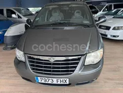 Gris / plata Usado 2006 Chrysler Voyager Monovolumen | 4700 € (Un poco caro)