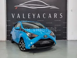 Azul Usado 2019 Toyota Aygo X-play Utilitario | 9890 € (Precio justo)