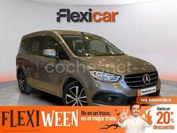 Gris / plata Usado 2023 Mercedes T180 Monovolumen | 27.990 € (Precio justo)
