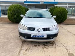 Gris / plata Usado 2005 Renault Mégane II Authentique Berlina | 2500 € (Precio justo)