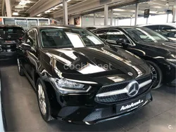 Negro Usado 2022 Mercedes CLA250e Berlina | 34.000 € (Precio justo)