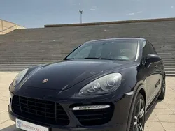 Negro Usado 2013 Porsche Cayenne GTS SUV | 29.750 €