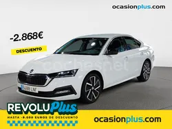 Blanco Usado 2021 Skoda Octavia Ambition Berlina | 20.550 € (Un poco caro)