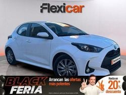 Blanco Usado 2023 Toyota Yaris Hybrid Active Berlina | 22.490 € (Precio justo)