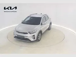 Azul Usado 2024 Kia Stonic SUV | 19.446 € (Precio justo)