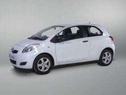 Blanco Usado 2009 Toyota Yaris Active Utilitario | 7990 € (Precio justo)