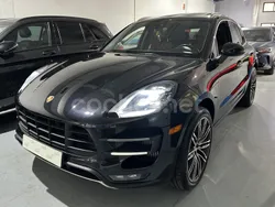 Negro Usado 2017 Porsche Macan Turbo Performance Package SUV | 47.990 €