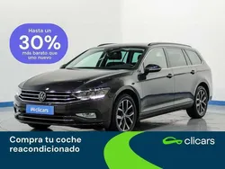 Gris Usado 2022 VW Passat Executive Familiar | 19.590 € (Precio justo)