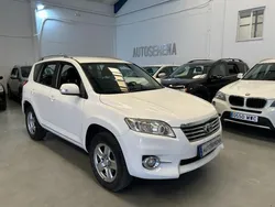 Blanco Usado 2012 Toyota RAV4 Lounge SUV | 11.900 € (Precio justo)