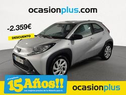 Gris / plata Usado 2024 Toyota Aygo Play Utilitario | 14.620 € (Precio justo)