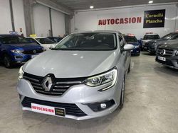 Plateado Usado 2018 Renault Mégane IV Zen Utilitario | 13.300 € (Precio justo)