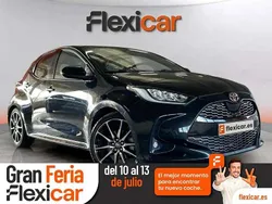 Negro Usado 2024 Toyota Yaris Hybrid Sport Berlina | 22.590 € (Precio justo)