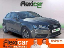 Gris Usado 2015 Audi A3 Attraction Utilitario | 11.790 € (Buen precio)