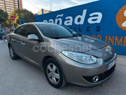 Gris / plata Usado 2011 Renault Fluence Dynamique Berlina | 8999 € (Un poco caro)
