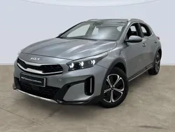 Gris / plata Usado 2024 Kia XCeed SUV | 26.195 € (Precio justo)