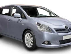 Gris Usado 2009 Toyota Verso Active Monovolumen | 6900 € (Un poco caro)