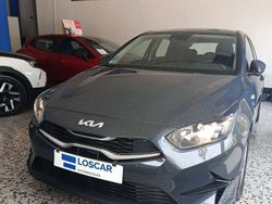 Gris Usado 2023 Kia Ceed Utilitario | 16.500 € (Precio justo)