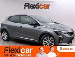 Gris Usado 2025 Renault Clio V Evolution Utilitario | 17.690 € (Precio justo)