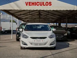Blanco Usado 2012 Hyundai i40 GLS Berlina | 6990 € (Un poco caro)