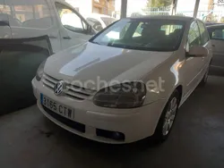 Blanco Usado 2004 VW Golf IV Sportline Berlina | 3400 €