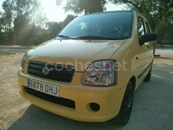 Amarillo Usado 2005 Suzuki Wagon R+ Familiar | 2300 €