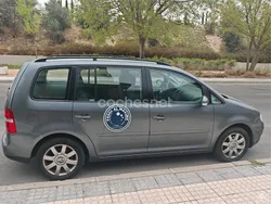 Gris / plata Usado 2004 VW Touran Trendline Monovolumen | 3800 € (Buen precio)