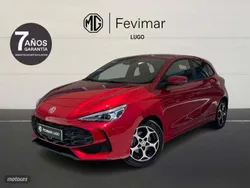 Rojo Usado 2024 MG MG3 Luxury Utilitario | 19.500 €