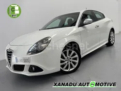 Blanco Usado 2010 Alfa Romeo Giulietta Distinctive Utilitario | 6990 € (Super precio)