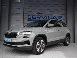 Gris / plata Usado 2023 Skoda Karoq Selection SUV | 24.950 € (Un poco caro)
