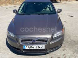 Beige Usado 2007 Volvo S80 Momentum Berlina | 6900 €