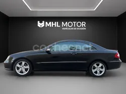 Negro Usado 2004 Mercedes CLK320 Avantgarde Coupe | 8990 € (Precio justo)