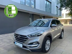 Gris Usado 2017 Hyundai Tucson SUV | 14.850 € (Un poco caro)