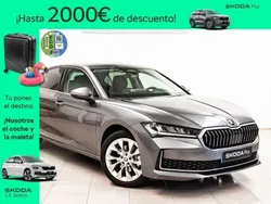 Gris Usado 2024 Skoda Superb Selection Berlina | 35.990 € (Precio justo)