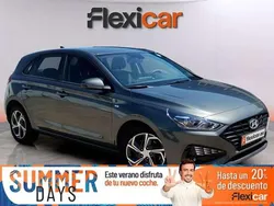 Gris Usado 2023 Hyundai i30 Berlina | 16.990 € (Precio justo)