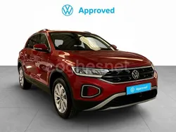 Rojo Usado 2025 VW T-Roc SUV | 26.490 € (Un poco caro)