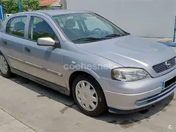 Gris / plata Usado 2001 Opel Astra Comfort Berlina | 2000 € (Precio justo)