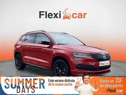 Rojo Usado 2022 Skoda Karoq SportLine SUV | 23.490 € (Caro)